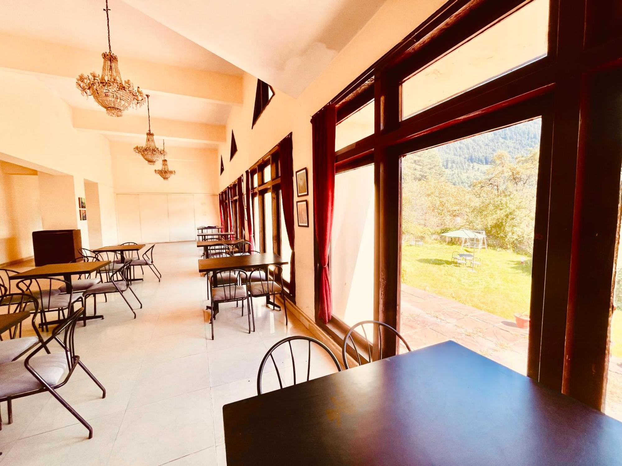 Sagar Resort !! Mountain View ! Luxury Stay ! Family Resort ! Private Parking ! Near Mall Road Manāli Esterno foto