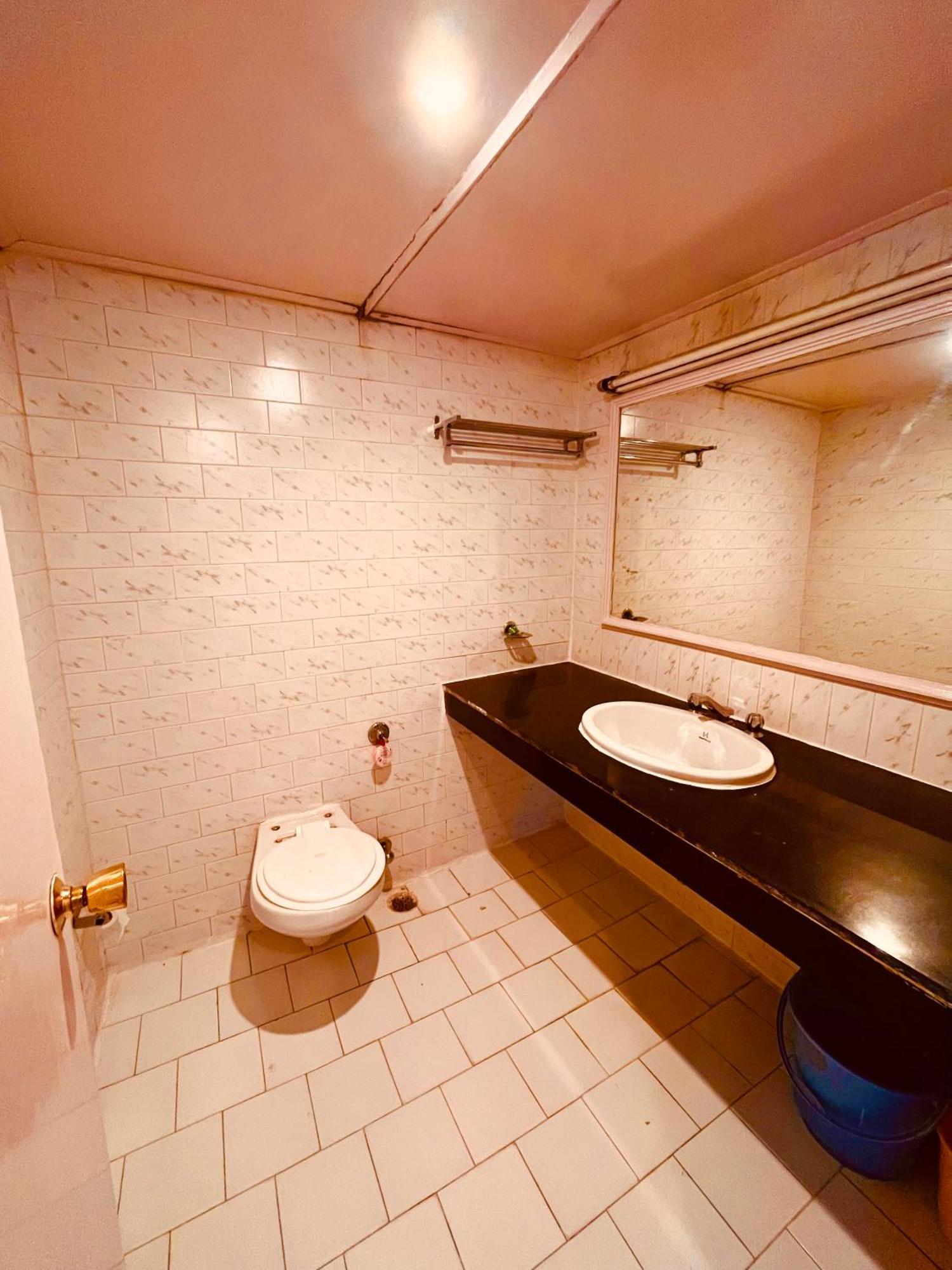 Sagar Resort !! Mountain View ! Luxury Stay ! Family Resort ! Private Parking ! Near Mall Road Manāli Esterno foto