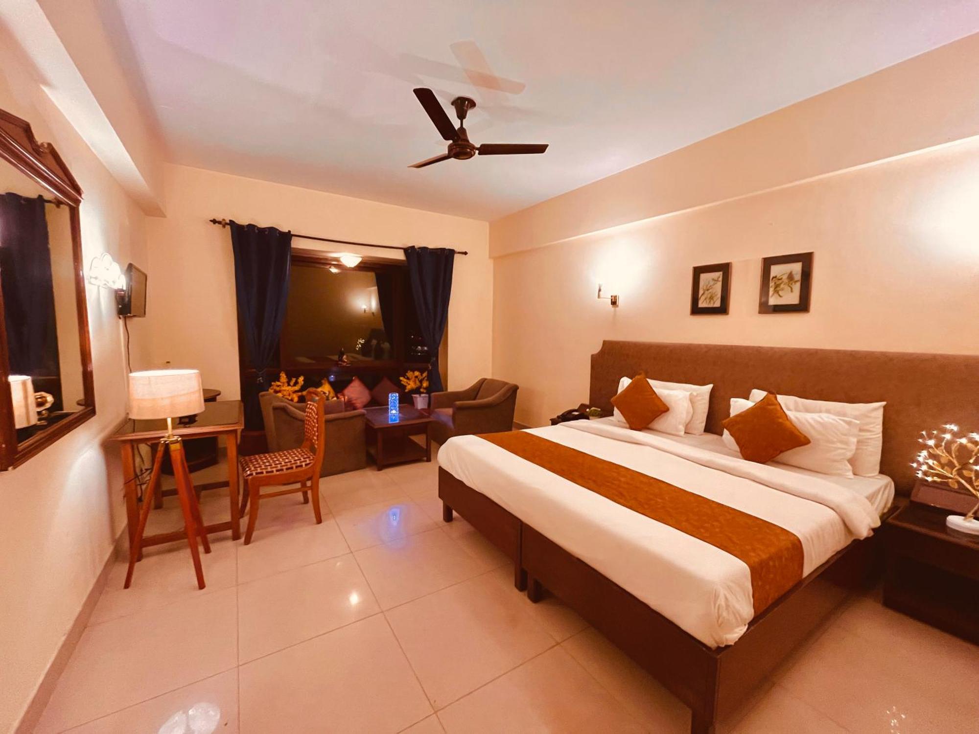 Sagar Resort !! Mountain View ! Luxury Stay ! Family Resort ! Private Parking ! Near Mall Road Manāli Esterno foto